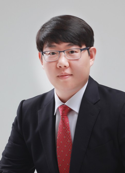 황선필 사진
